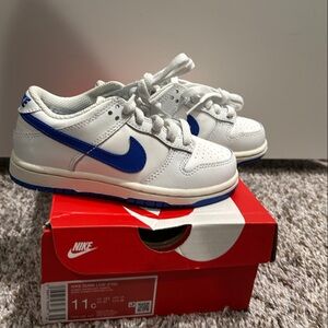 Nike White and Blue Low-Top Sneakers